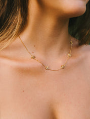 Daisy Necklace