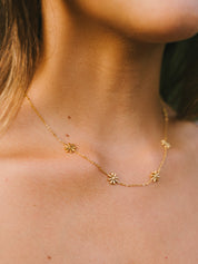 Daisy Necklace